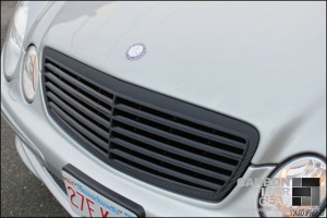 2004 E55 AMG Mercedes with DI-NOC grille