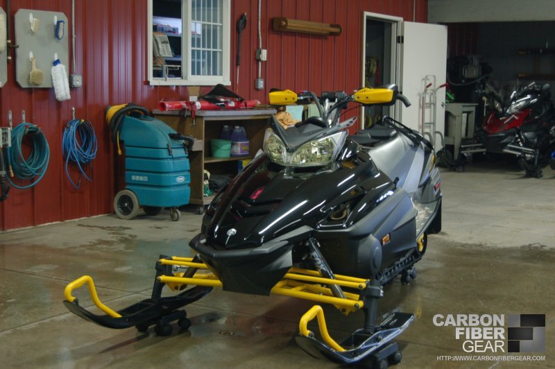 Carbon Fiber Wrap In The Snow 2006 Yamaha Nytro ER Snowmobile Carbon