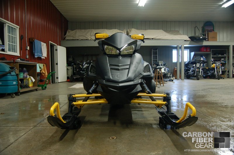 Carbon Fiber Wrap In The Snow 2006 Yamaha Nytro ER Snowmobile Carbon