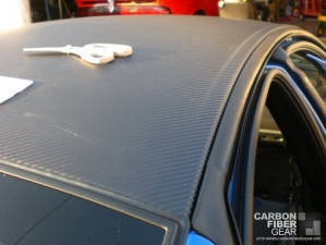 Dodge Neon SRT4 roof with carbon fiber DI-NOC on the roof