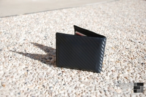 Wallet wrapped in 3M carbon fiber DI-NOC